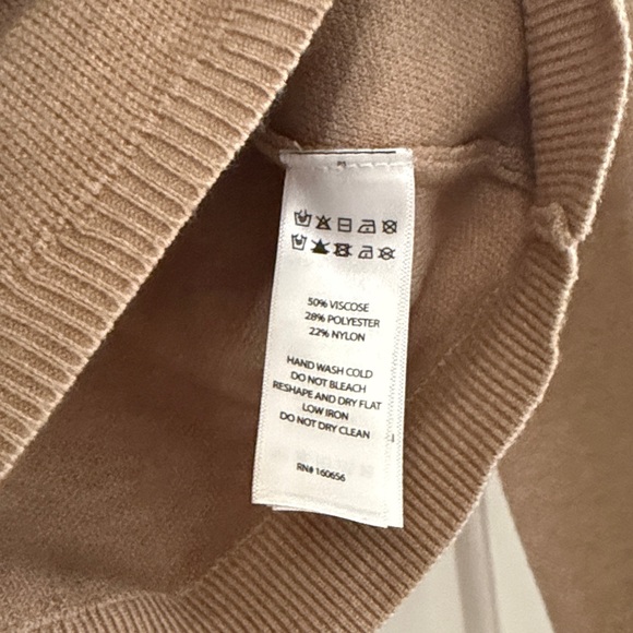 NWT Rachel Zoe Beige Twist-Front crop Sweater - Picture 5 of 5